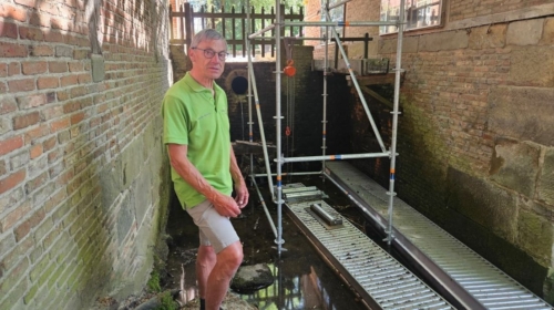 Molenaar Johan Wigger is blij dat de Watermolen van Bels