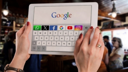 Pixabay en Grok Big Tech Google Meta