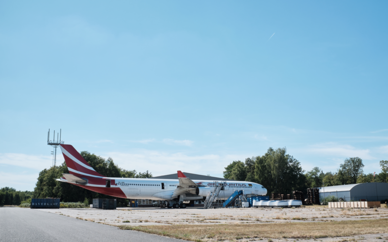 Twente Airport vliegtuig sloop