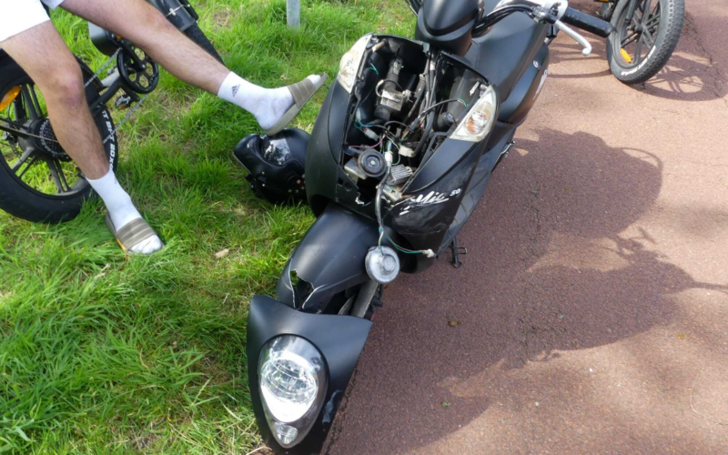 20240706 scooter auto ongeval geessinkweg oosterveld enschede