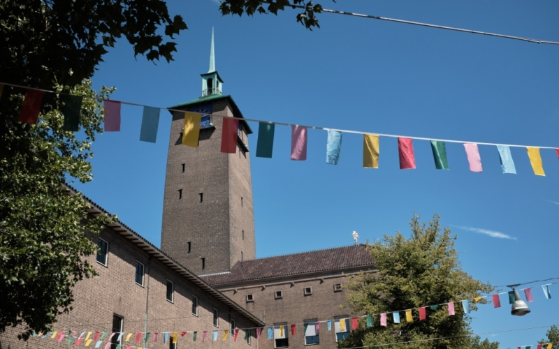 ENSCHEDE FEESTVLAGGETJES STADHUIS