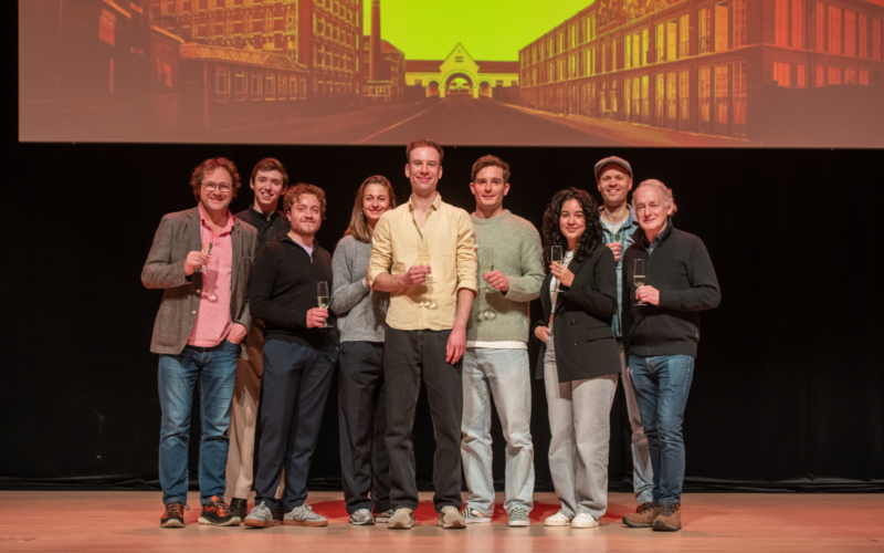 Cast Door het Stof door fotograaf Willem van Walderveen