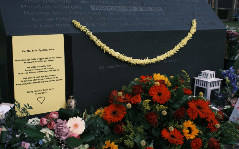 Monument vuurwerkramp Ernst Bergboer