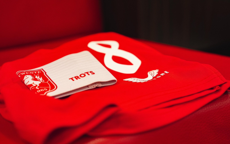 FC Twente Vrouwen shirt tijdens kampioenswedstrijd FC Twente Media