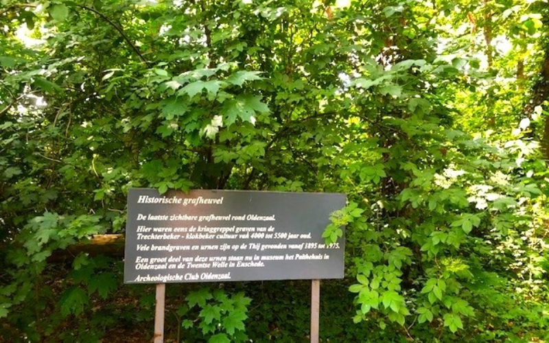 Grafheuvel infobord