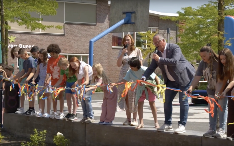 20250620 OBS Roombeek opent nieuw schoolplein