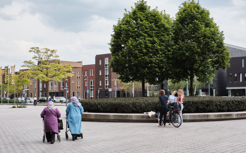 hoofddoek - Brouwerijplein - discriminatie - allochtoon