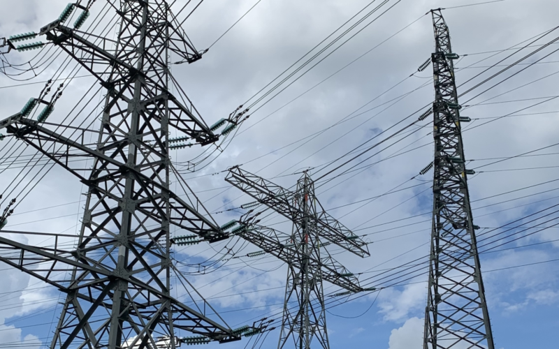 IMG 5925 elektriciteitsmasten woolderes hengelo