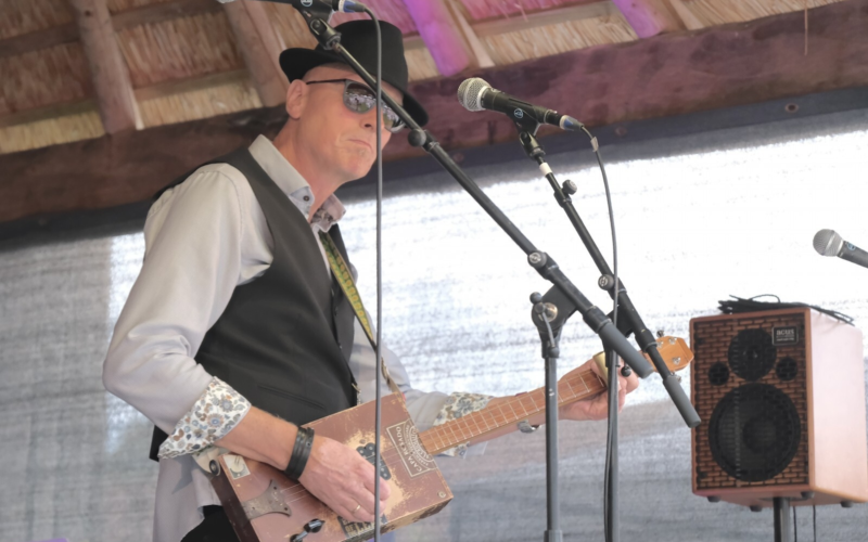 Twents Songfestival Cigarbox Henry