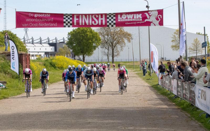 Hoppenbrouwers Koningsronde van Almelo 2026 Phaedra Krol Sportfotonl