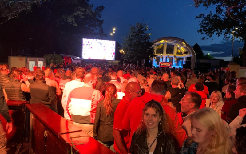 Overdinkel feest
