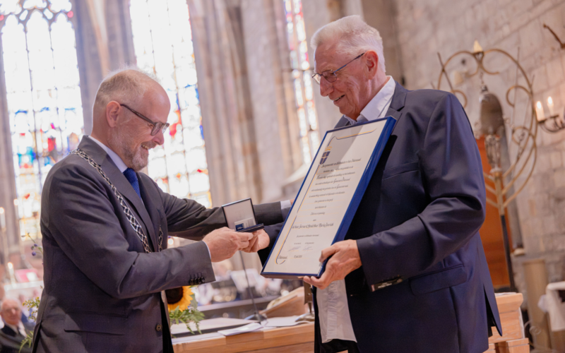 Erepenning pastoor Reerink