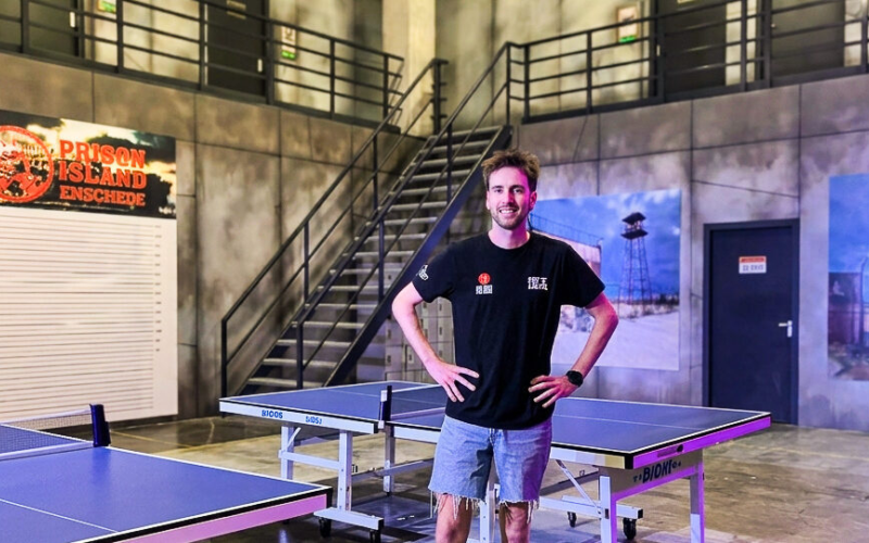 Albert Hooyer Next Level Enschede WK Prison Island