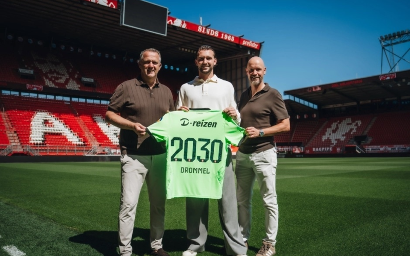 Joel drommel john van den brom erik ten hag contractondertekening 2026