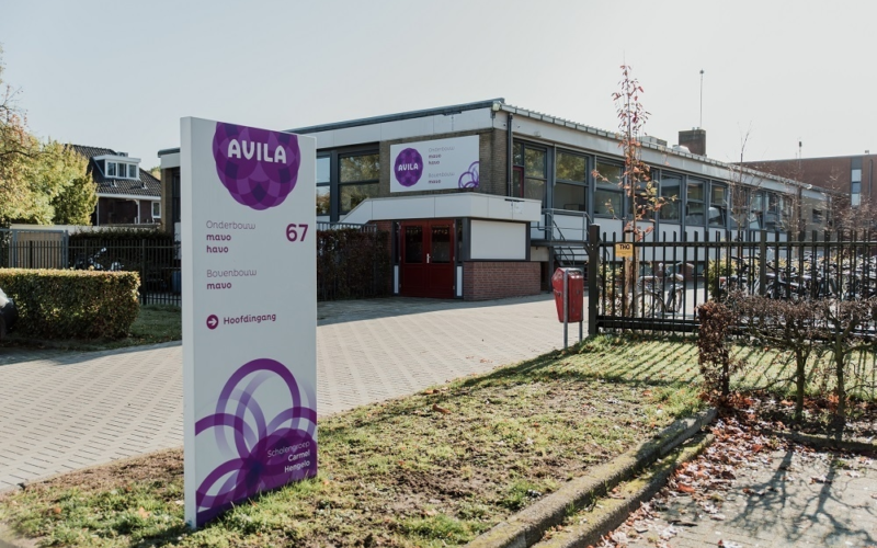 Avila college camrel hengelo