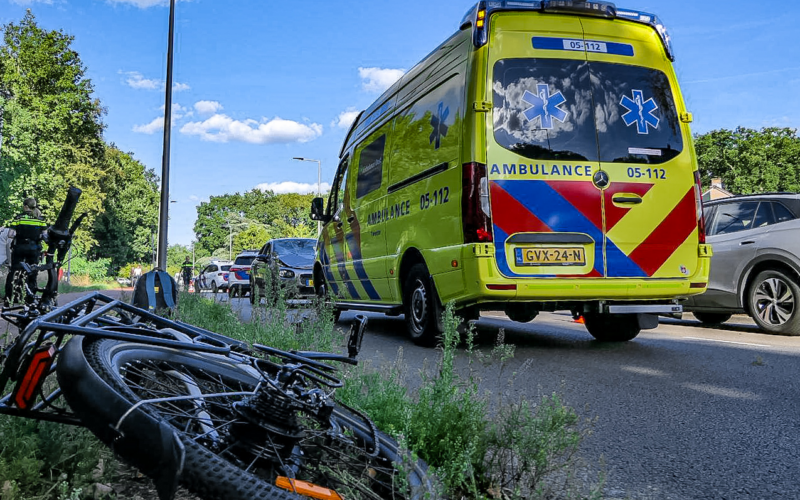 ambulance - ongeval - fietser