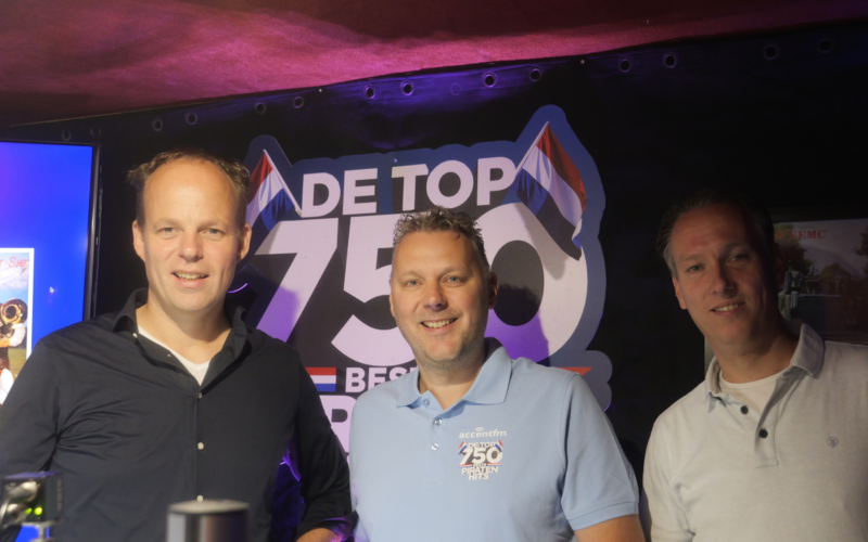 Accent Fm Top 750