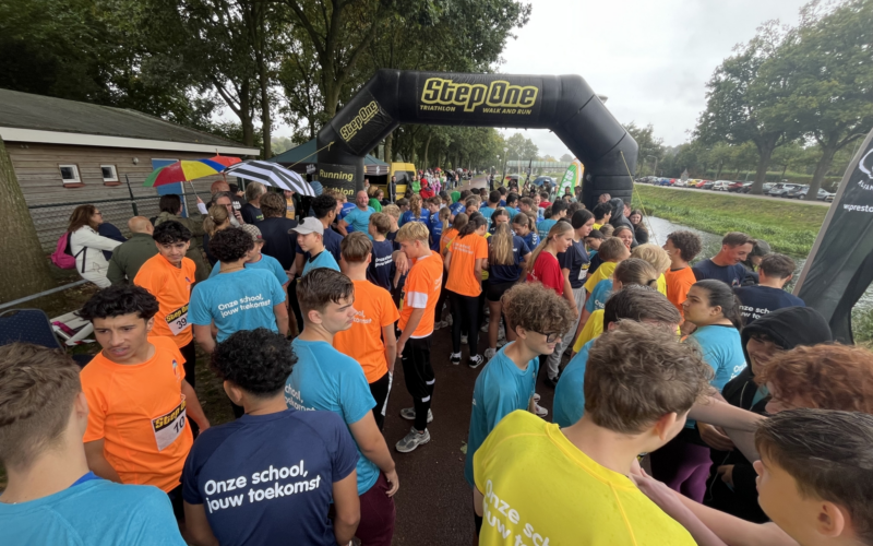 Alma College doet met grote groep leerlingen mee met Almelo Allee Run