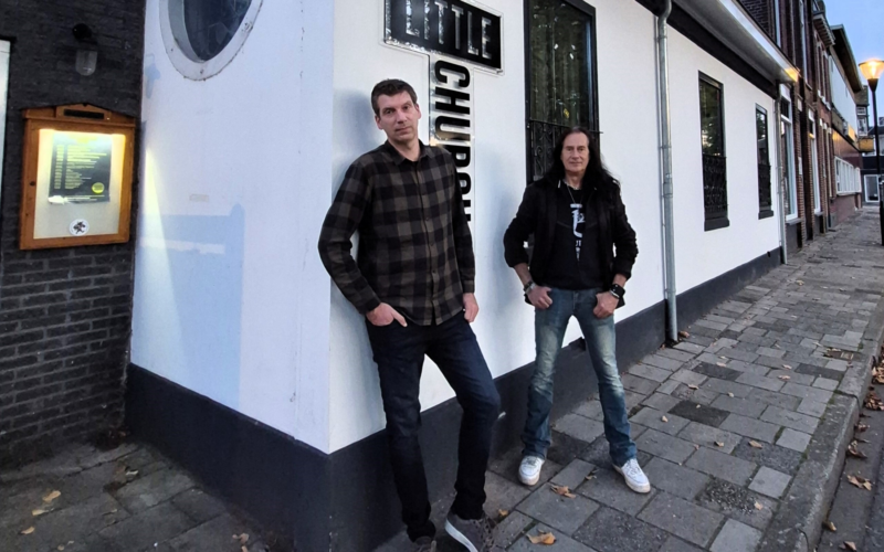 Robert Kremer en Jean Hofman bij The Little Church in Almelo