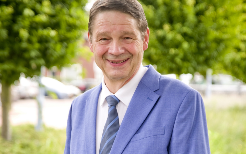 CU Kees van Dijk portret 2026