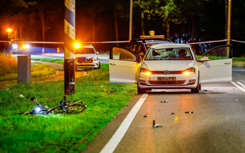 20261013 112 weerseloseweg enschede Fietser auto