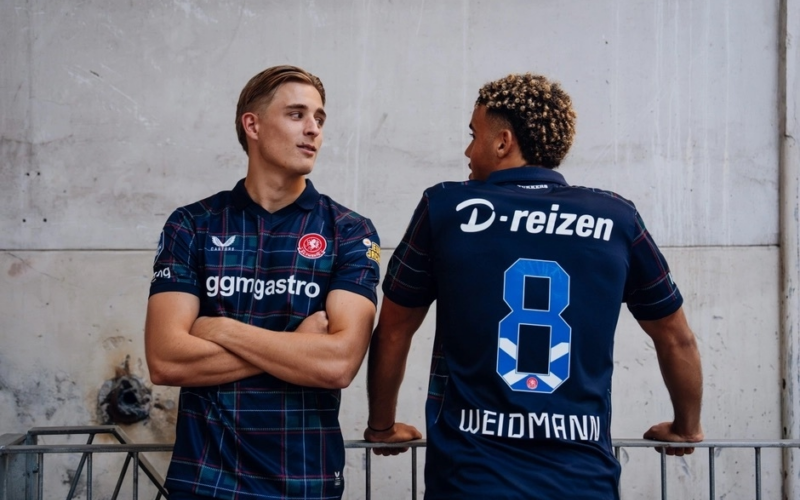 Max bruns daouda weidmann fc twente schots shirt 2026