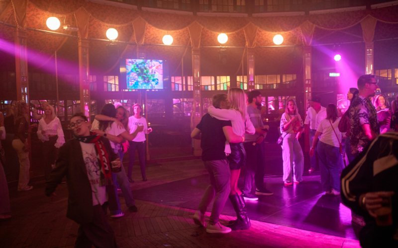 Dansdagen - spiegeltent - dansen