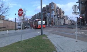 100228 bus kruispunt ongeluk roomweg