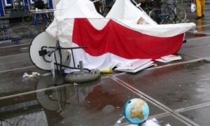 157118 tent stationsplein
