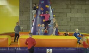 168429 springkussen kinderen