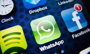 16963 o KIK VS WHATSAPP facebook