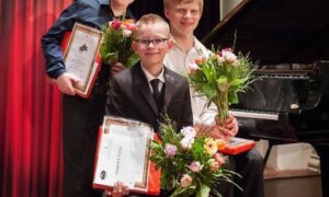 189106 De drie winnaars2c vlnr Radu Ratering2c Evander Eijsink en Nathan Schaumann afbeelding rechtenvrij fotograaf Anne Meyer