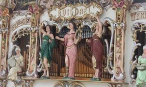 194576 Orgel van n van de oudste bouwers