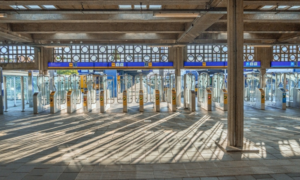20210530 Treinstation Enschede poortjes Coen Krukkert