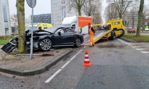 20211203 botsing audi a8 zuiderval