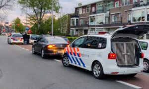 20220424 politie pakt vluchtende man