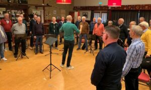 20221027 Twents Politiekoor 75 jaar repetitie Foto RTV Oost