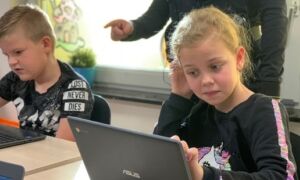 20221110 lesje cyberveiligheid basisschool hunenborg hengelo rtv oost