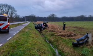 20230318 Dronken automobilist veroorzaakt ravage op Weerseloseweg N737 Enschede News United Dennis Bakker