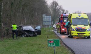 20230319 auto valt bijna meters naar beneden A35 hengelo news united dennis bakker