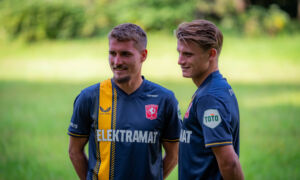 20230714 Uitshirt FC Twente 2023 2024 Sadilek en Steijn Foto FC Twente Media