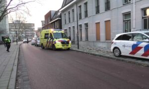 20231128 Fietser gewond aan hoofd bij aanrijding Molenstraat Enschede News United Dennis Bakker