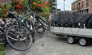 20250711 fietswrakken opruimactie container homepage