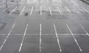 20250731 1 Twente parkeerplaats leeg