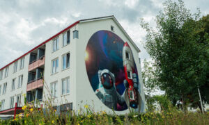 20250731 mural enschedepromotie jupiterstraat streetart astronaut 02