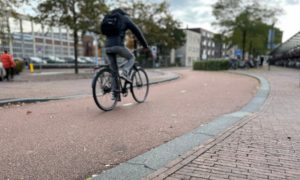 20251026 fietsen werk school