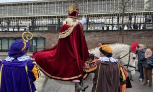 20251115 aankomst sinterklaas hengelo IMG 0259