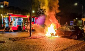 20251116 autobrand Enschede News United Dennis Bakker