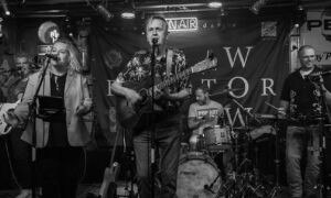 20251129 wow factor band persfoto vera koers