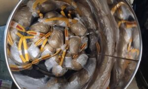 20251211 Illegaal vuurwerk Enschede vondst foto politie